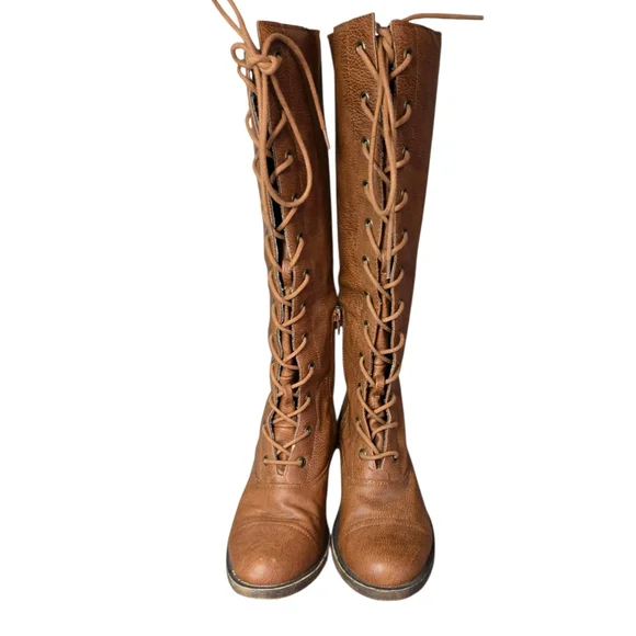 Unleashed Knee-High Lace Up Boot - Picture 4 of 7